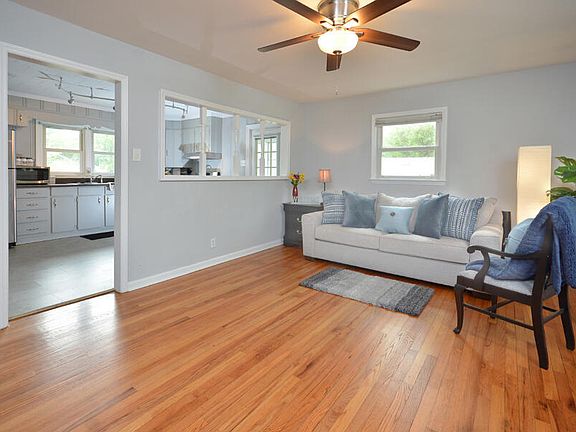 5th image of 138 Gibson Rd