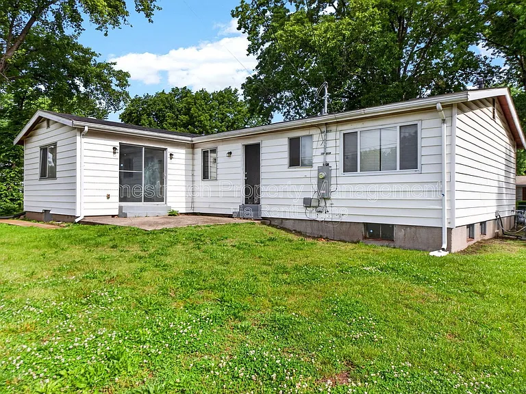 1310 Petite Dr — Photo 26