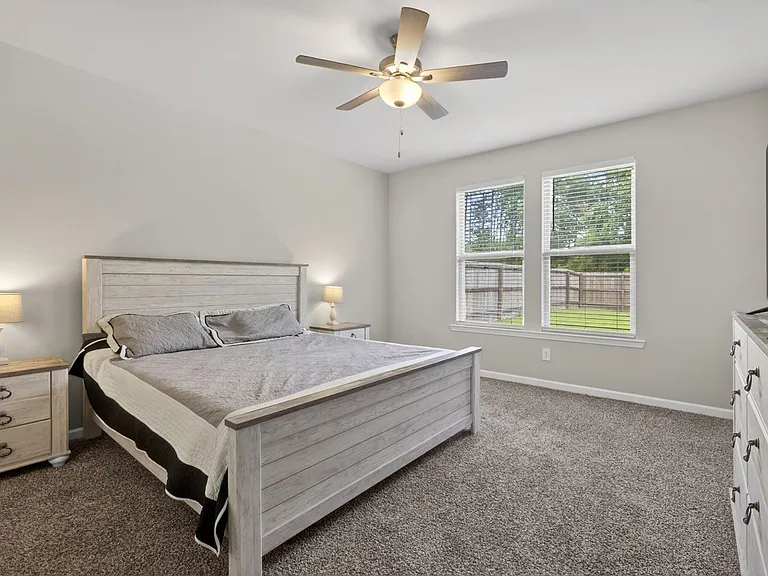 1708 Sawgrass Dr — Photo 12