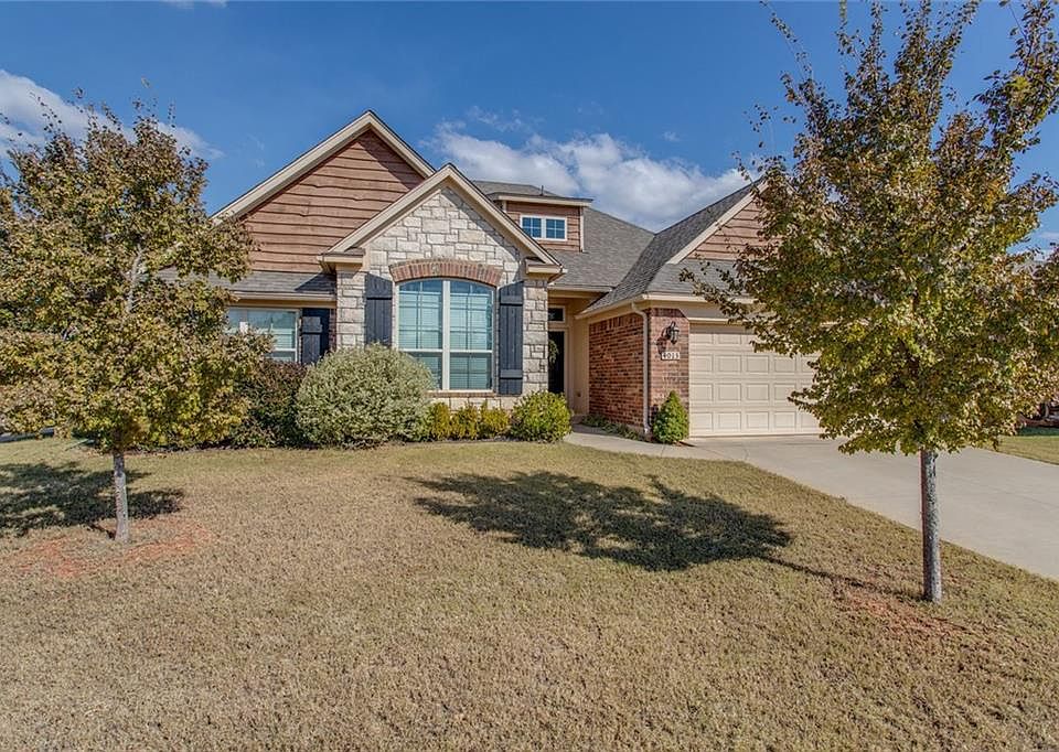 1st image of 4013 Sierra Vista Way