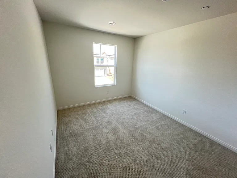 20189 Breeze Blooms Dr — Photo 21