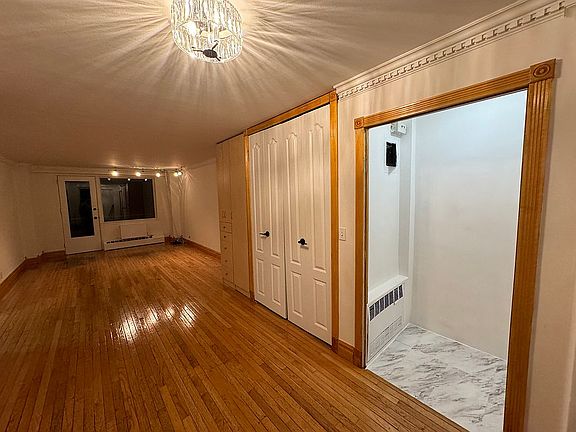 3rd image of 5800 Arlington Ave APT 15L