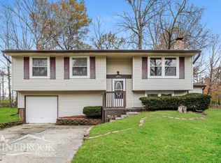 2828 Rouark Cir, Indianapolis, IN 46229