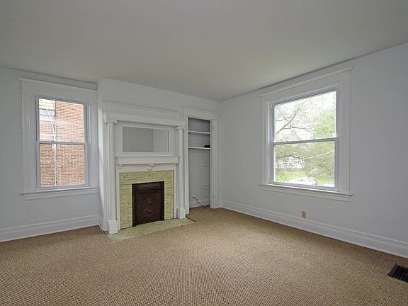 5th image of 1944 Cleneay Ave