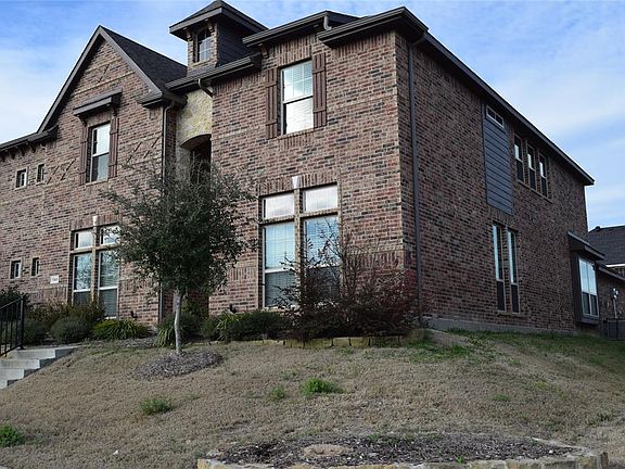 3rd image of 705 Camden Ct
