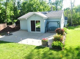 W180S7673 Pioneer Dr, Muskego, WI 53150