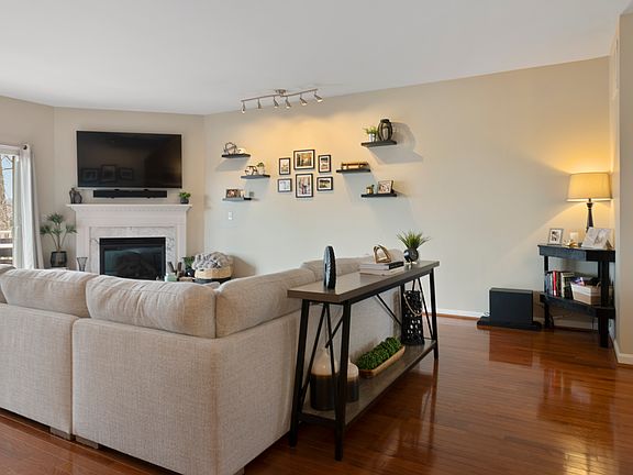 5th image of 3450 Golden Ave Unit 14