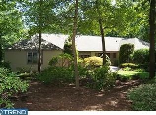 9 Kendles Run Rd, Moorestown, NJ 08057