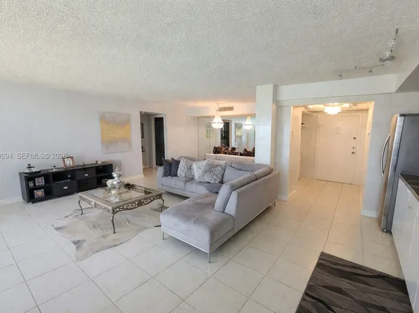 701 Three Islands Blvd APT 510, Hallandale Beach, FL 33009