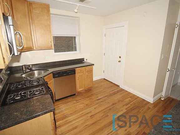 3rd image of 2441 N Kildare Ave #2FF