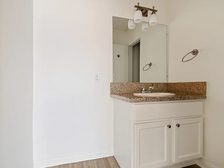 7242 De Soto Ave — Photo 25