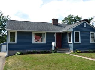 801 Chicago Ave, Waukesha, WI 53188