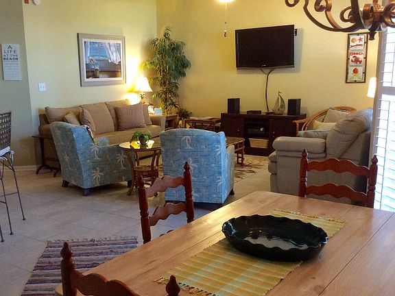 Dining & living area