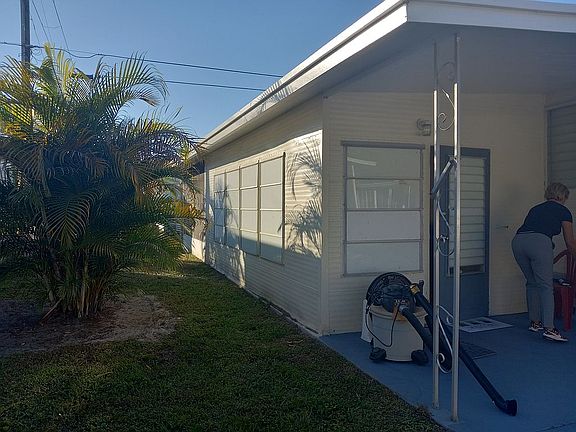 3rd image of 4300 E Bay Dr #430