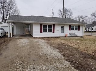 1833 E Bertman Ave, Springfield, IL 62702