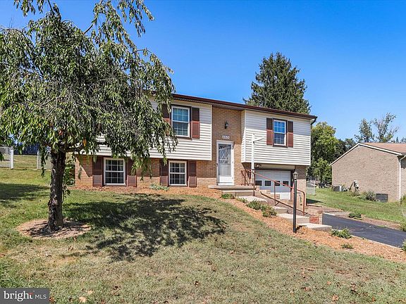 3rd image of 10825 Wyncote Dr