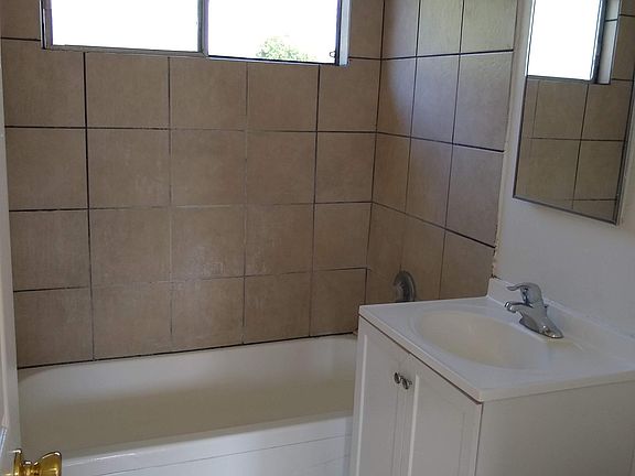 4th image of 1704 Una St #3