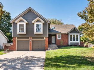 14506 S Brougham Dr, Olathe, KS 66062