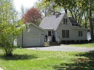 28W505 Main St, Warrenville, IL 60555