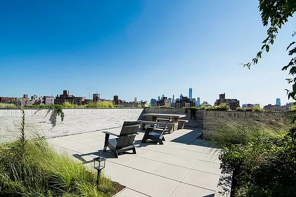 Sold by SERHANT. | media 29