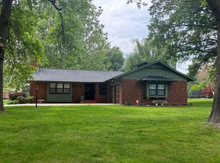 4007 N Lakeview Rd, Hutchinson, KS 67502