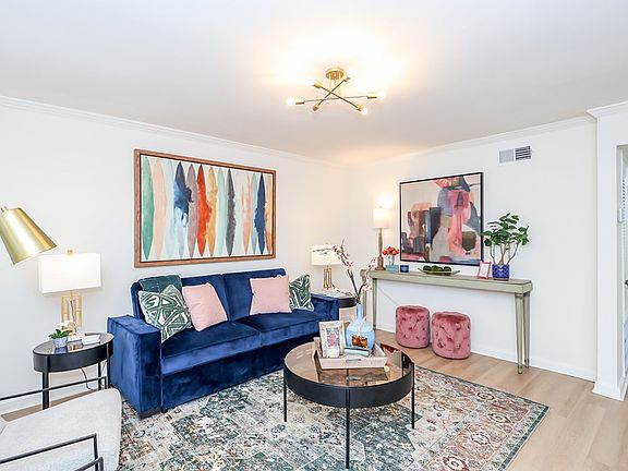 2nd image of 202 Park Ln