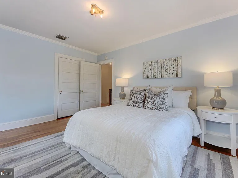 3722 Van Ness St NW — Photo 12