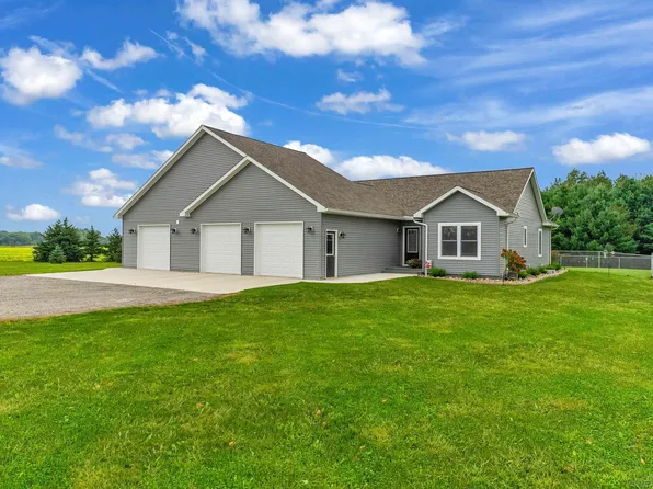 2675 Robinson Rd, Snover, MI 48472