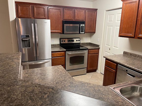 4th image of 17017 N 12th St Unit 1066