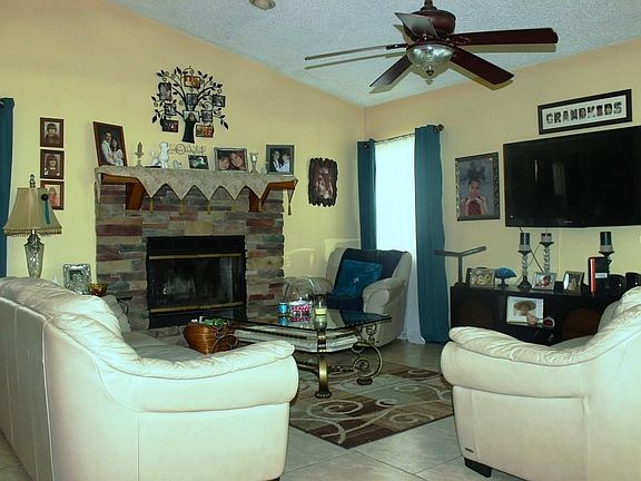 3rd image of 637 Rapid Falls Dr