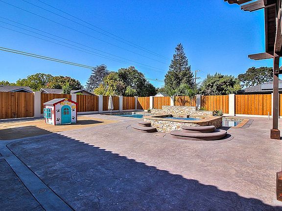 2nd image of 7811 Miller Ave