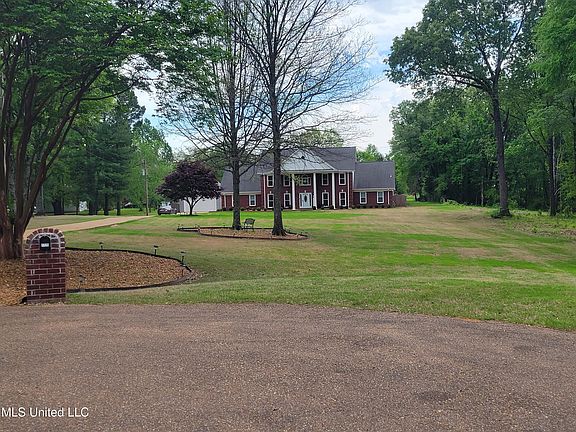 2nd image of 7725 Hunters Creek Dr