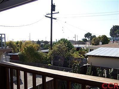 Great ocean view from upstairs balcony