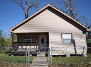 214 E Jack St, Baytown, TX 77520