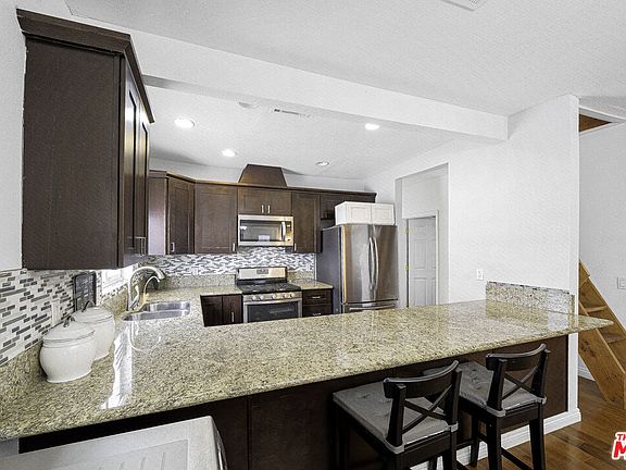 2nd image of 416 N Serrano Ave
