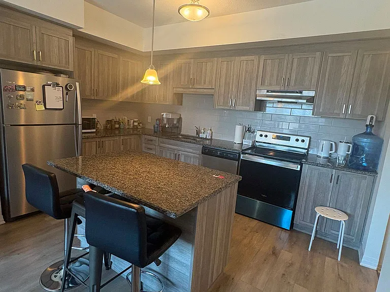 25 Isherwood Ave #A7 — Photo 3