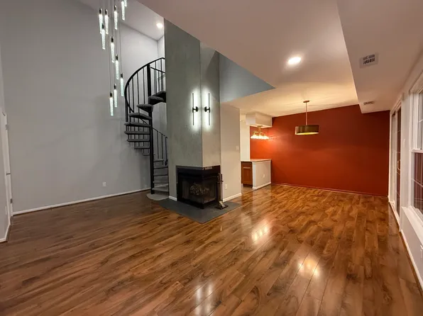 46 Woodbine Ct, Horsham, PA 19044