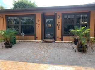 10600 Cherry Ave, Pembroke Pines, FL 33026