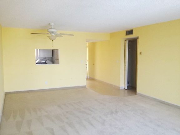 3rd image of 7405 Bay Island Dr S APT 323