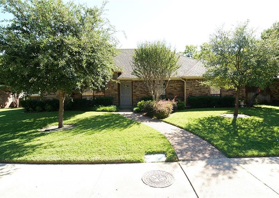 1st image of 18612 Park Grove Ln