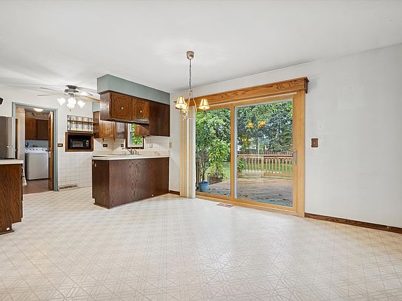 4th image of 226 Hampshire Ln