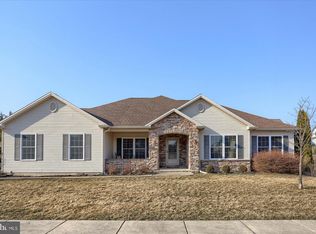 5996 Three Rivers Dr, Harrisburg, PA 17112