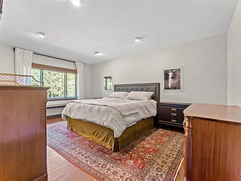 30 Lyndon Rd — Photo 23
