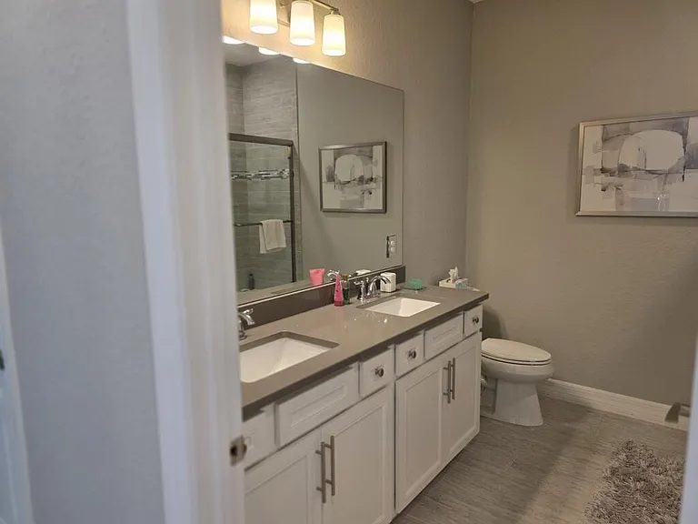 527 SE Vallarta Dr — Photo 33