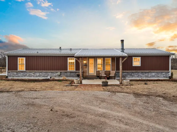 179 S Seneker Street, Miller, MO 65707