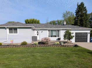 355 Heim Rd, Getzville, NY 14068