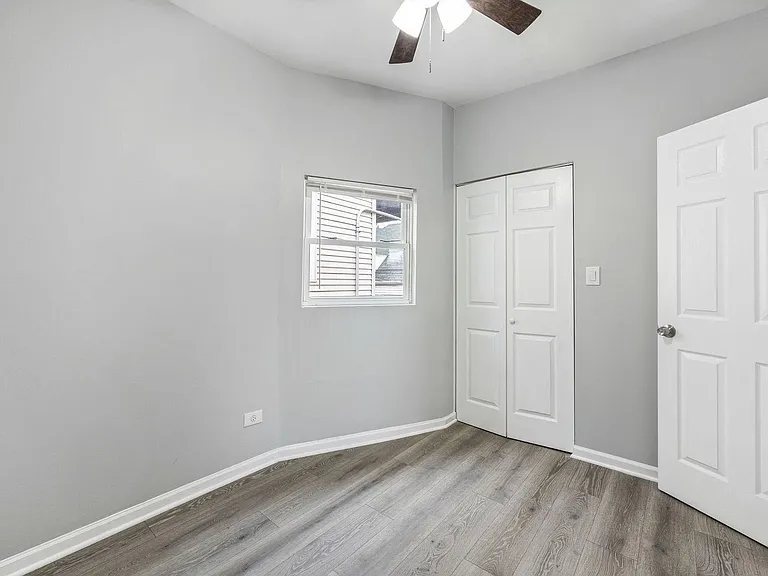 4418 W Armitage Ave #1R — Photo 9