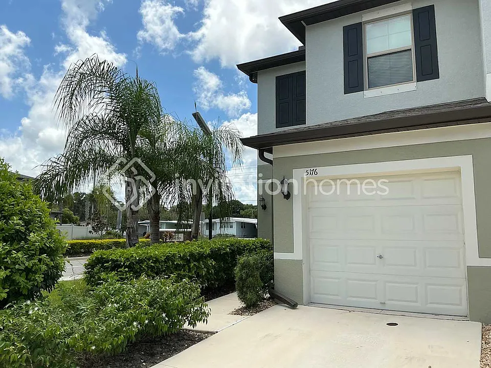 5176 Forum Blvd