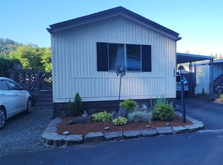 2438 Meadowlark Ln, Kelso, WA 98626