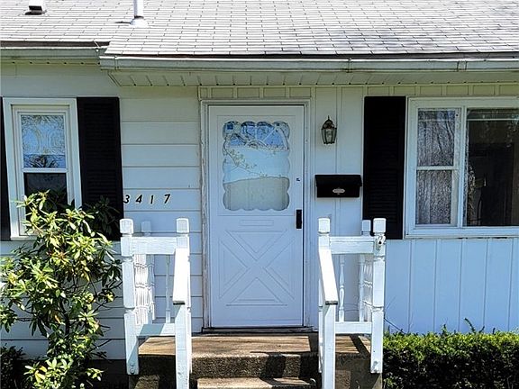 2nd image of 3417 Oakwood St